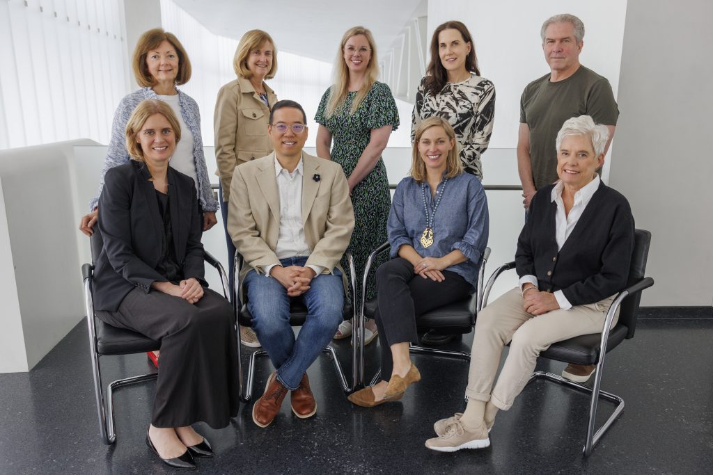 The Nelson-Atkins Society of Fellows Board of Directors pose for a group photo