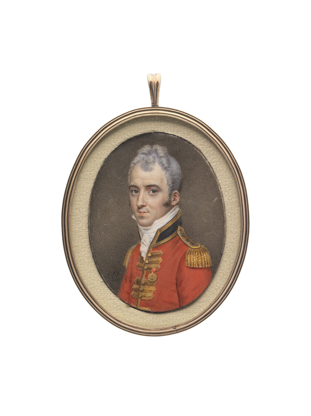 Portrait miniature of a light-skinned officer with powdered hair wearing a red military coat before a brown background.